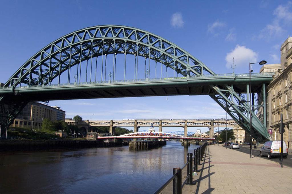 Premier Inn Newcastle Quayside Екстер'єр фото